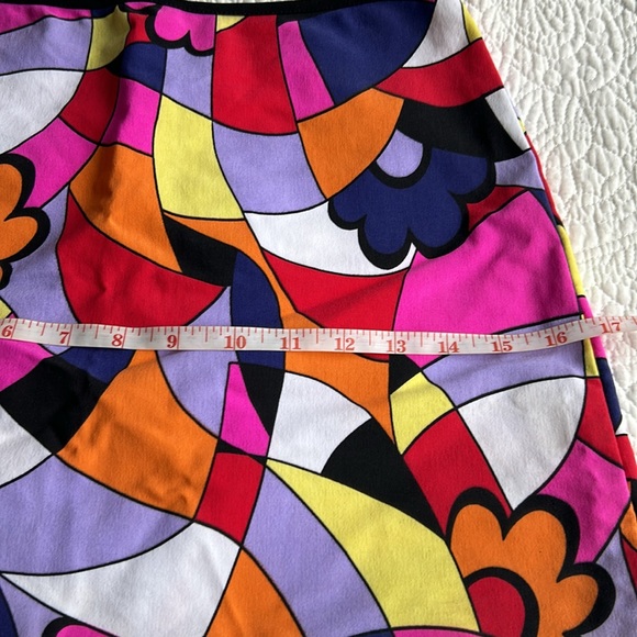 Gorgeous Vintage mini skirt, size extra small – 24 waist - Picture 8 of 9